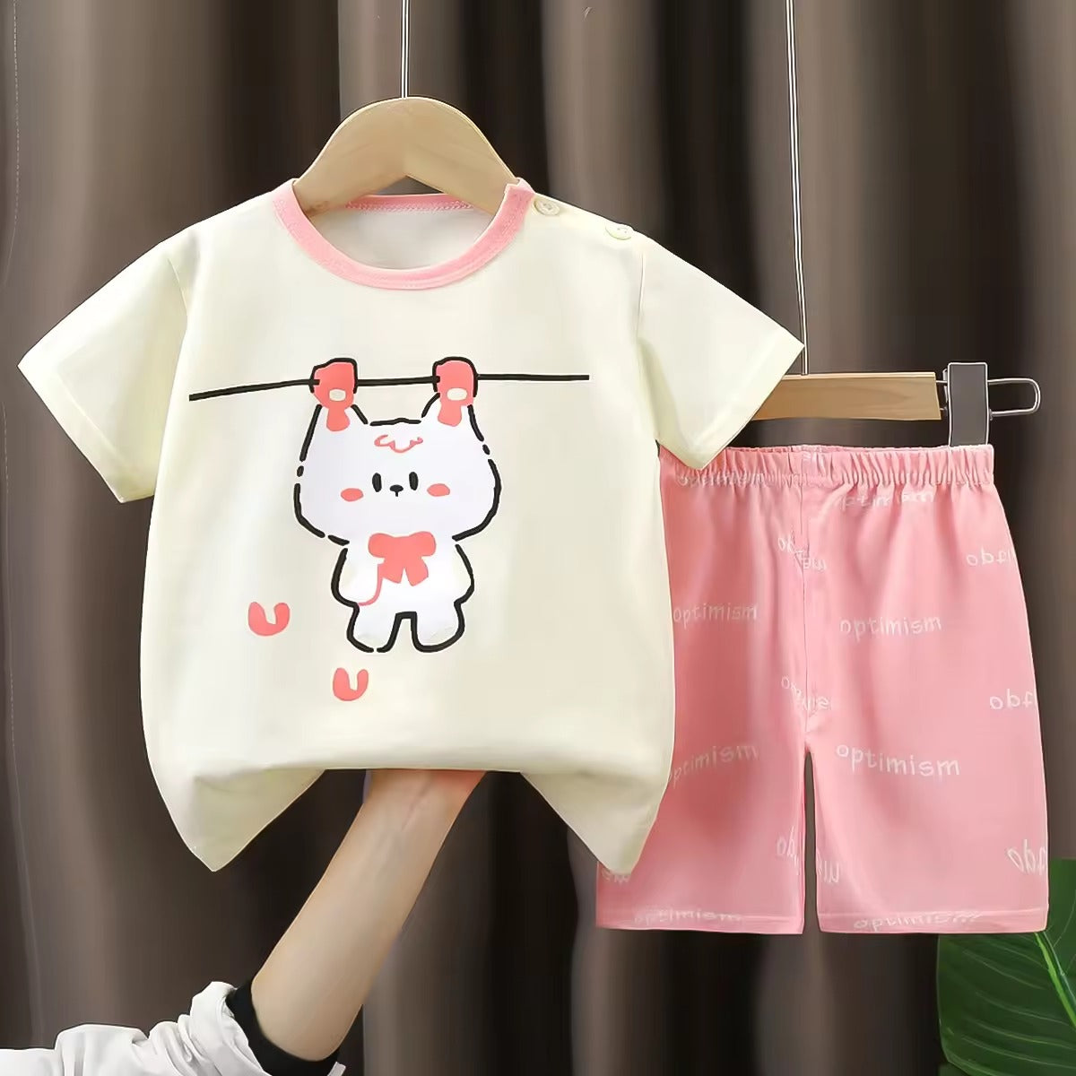 Girls T-Shirt & Pant Set